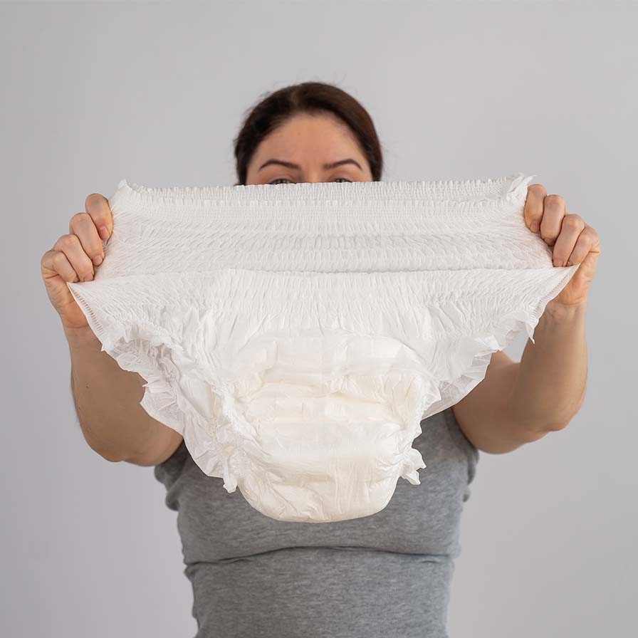 1 Elastis pas dibadan SHUTTERSTOCK2165089571